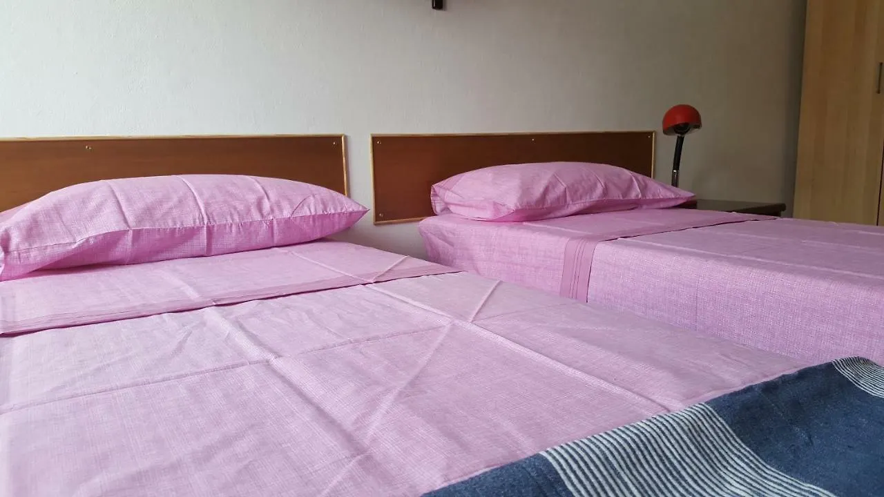 A Casa Di Paola Otel Milano 0*,  İtalya